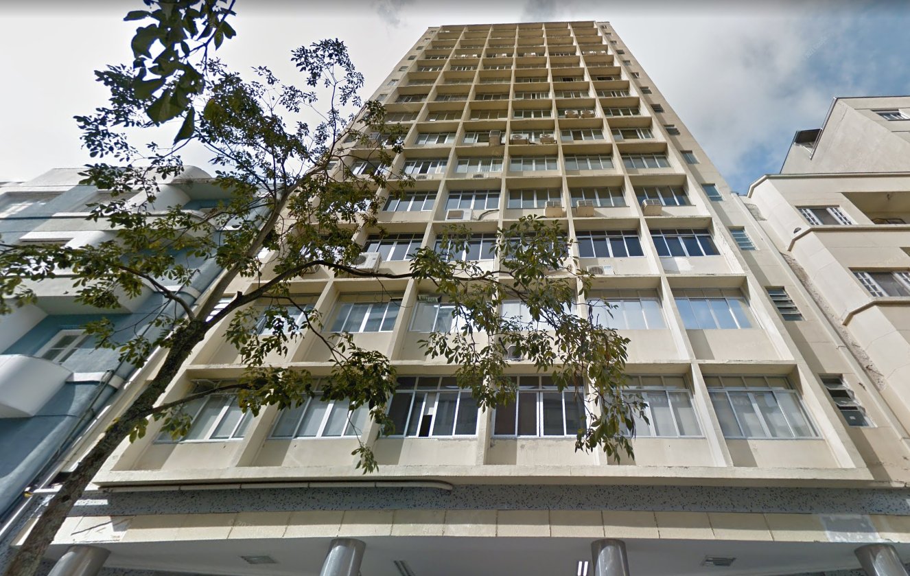 Prédio da Perícian na R. XV de Novembro, 556, Centro de Curitiba